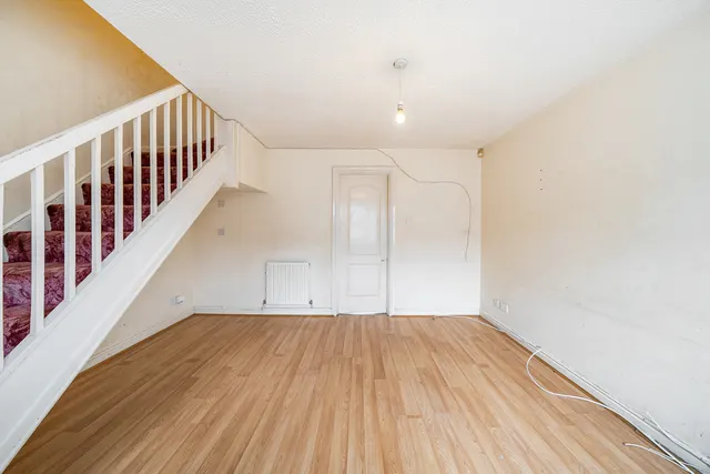 Elliott Avenue, Ruislip, HA4, photo 3