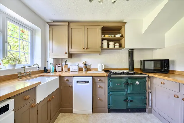 Timberlands, Storrington, RH20, photo 3