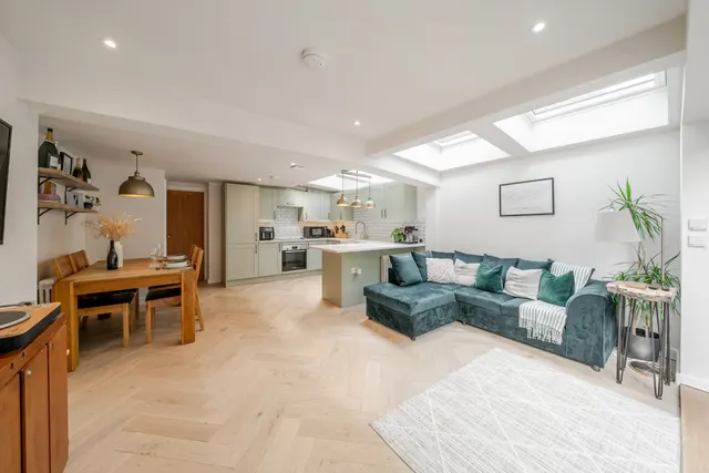 Solon Road, Brixton, London, SW2, photo 1