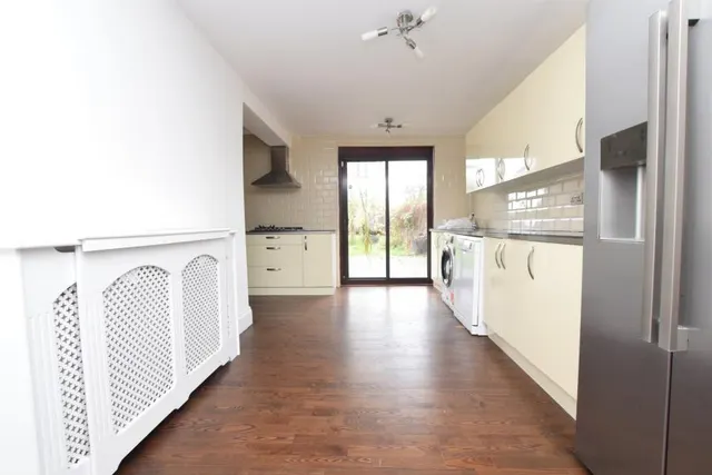 Jubilee Avenue, Romford, RM7, photo 3