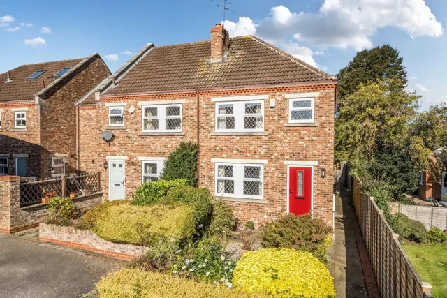 Burns Way, Clifford, LS23, photo 1