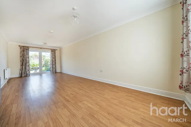 Lime Tree Gardens, Chatteris, PE16, photo 2