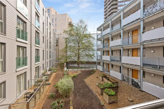 Devizes Street, London, N1, photo 1