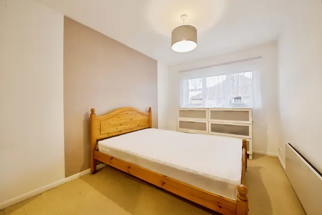 Conifer Way, Wembley, HA0, photo 2