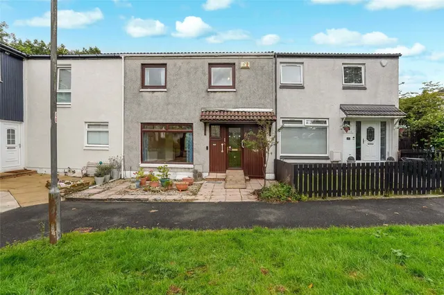 Woodhead Grove, Cumbernauld, Glasgow, North Lanarkshire, G68, photo 1