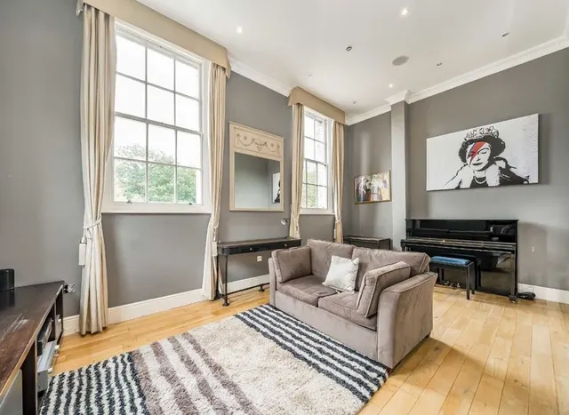 St. Vincents Lane, Mill Hill, NW7, photo 2