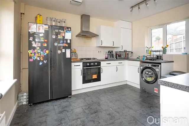 Photo 3 — Arlingham Avenue, Bromsgrove, Worcestershire, B61 8AP