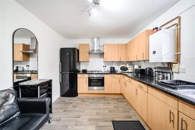 Sandalwood Drive, Ruislip, HA4, photo 2