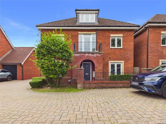 Maple Park, Bristol, BS14, photo 1