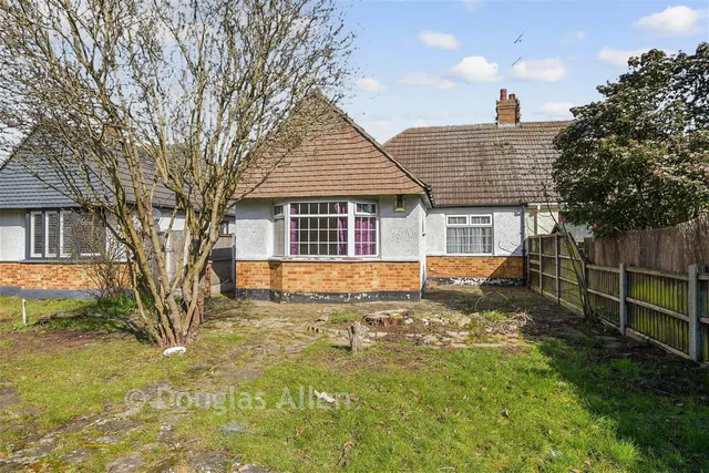 Arterial Road, Leigh-On-Sea, SS9, photo 1
