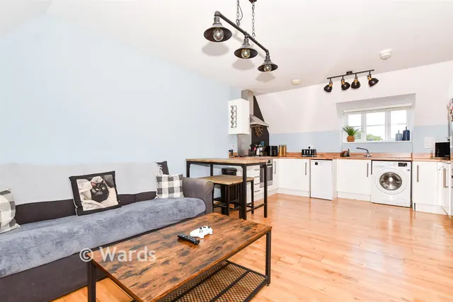 Hawkes Way, Maidstone, ME15, photo 2