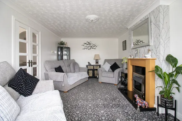The Meadows, Burringham, DN17, photo 3