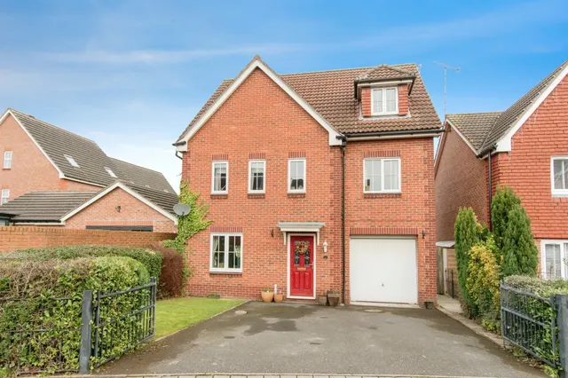 Royal Birkdale Way, Normanton, WF6, photo 1