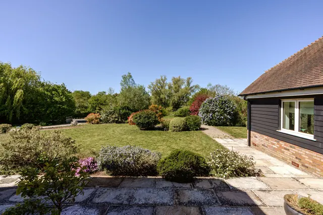 Kestrel Court, Needingworth, PE27, photo 2