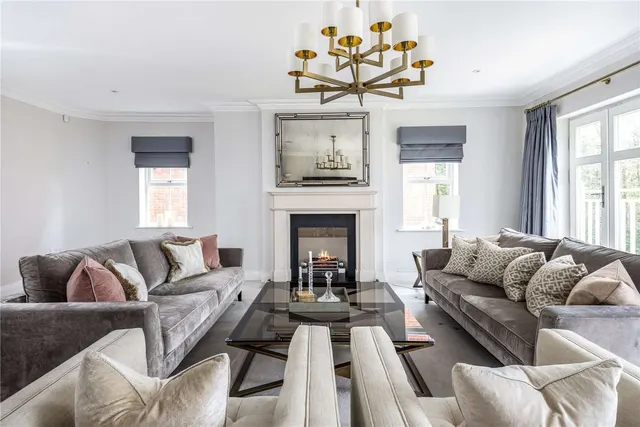 Photo 3 — Sunningdale Heights, Sunningdale, Ascot, Berkshire, SL5 0BF