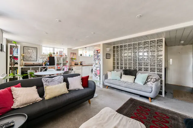 8 Charlotte Court, 68b Old Kent Road, London, photo 1