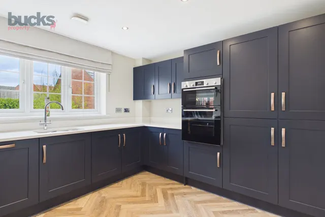 Photo 3 — Whatley Mews, Stratford-Upon-Avon, CV37