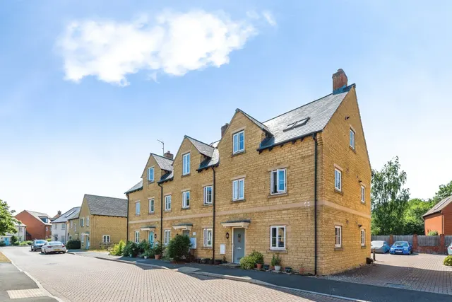 Hazeldene Close, Eynsham, WITNEY, photo 1