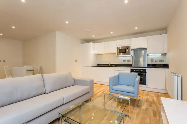 Elite House, London, E14, photo 1