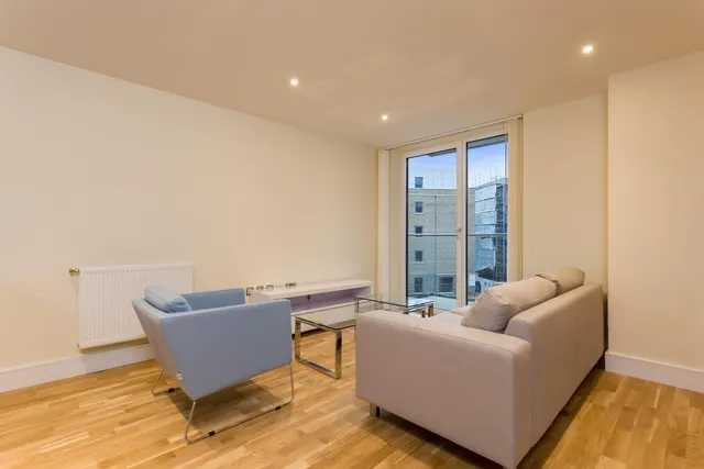 Elite House, London, E14, photo 3