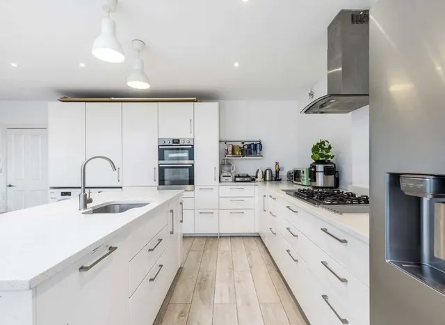 Photo 2 — Stanley Road, East Sheen, SW14