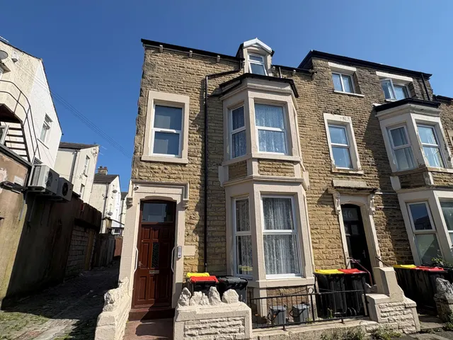Clarendon Road, Morecambe, LA4, photo 1