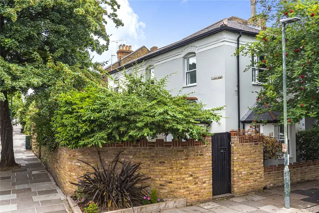 Church Road, Teddington, TW11 8QL, photo 1