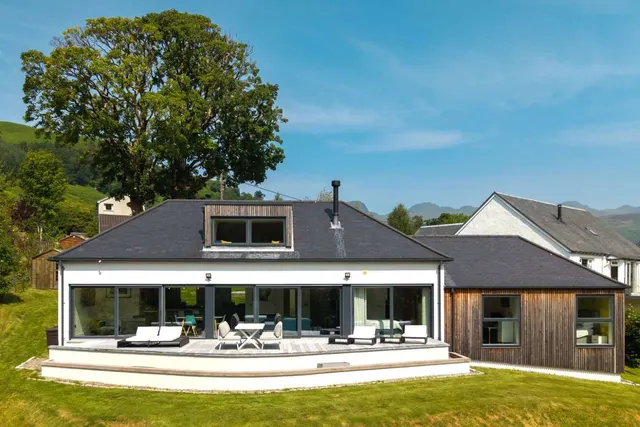 Photo 2 — Riverside, Craignavie Road, Killin, Perthshire, FK21 8SH