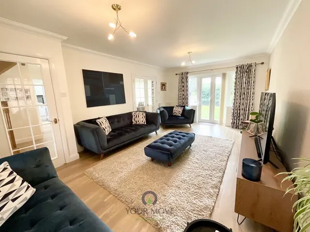 Photo 3 — Greyfriars Drive, Bromsgrove, Worcestershire, B61
