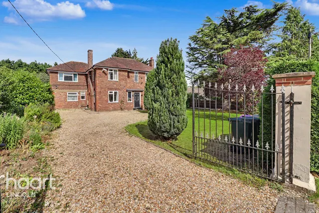 Moor Lane, Roughton, LN10, photo 1