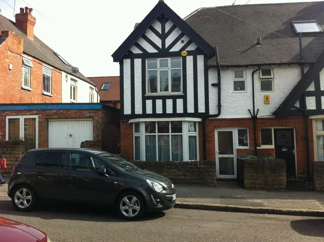Elmsthorpe Avenue, Nottingham, NG7, photo 2