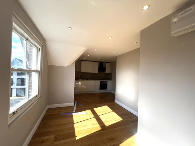 East Park, Crawley, RH10, photo 2