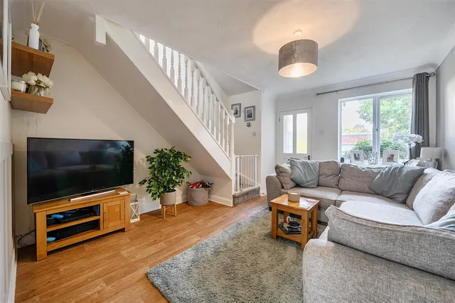 Photo 2 — Albacore Avenue, Warsash