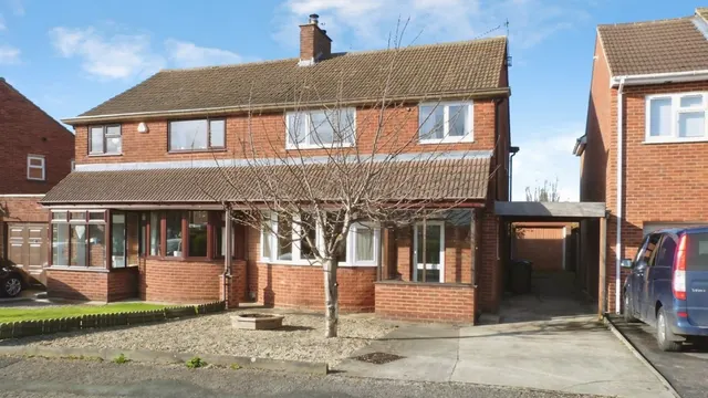 The Hedgerow, Longlevens, photo 1
