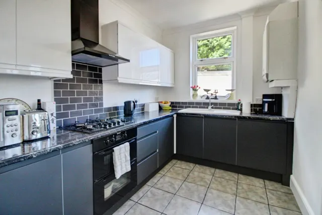 Cherry Tree Street, Elsecar, S74, photo 2