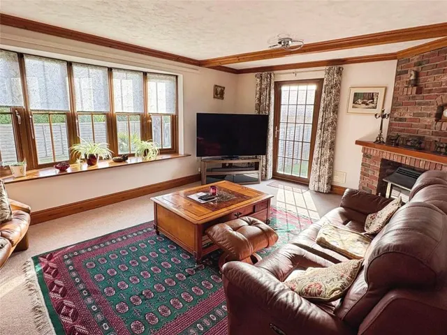 Farthings Way, Totland Bay, PO39, photo 3