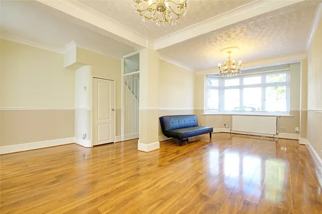 Larmans Road, Enfield, photo 2