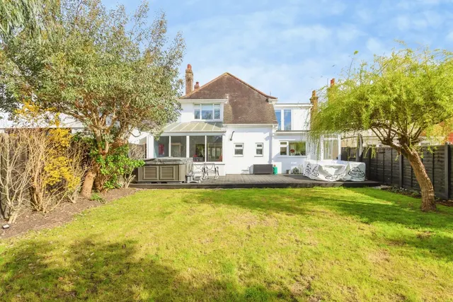 Lulworth Avenue, Poole, BH15, photo 1