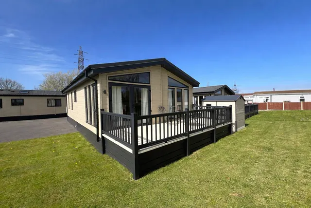 Borrans Lane, Middleton, LA3, photo 1