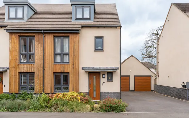 Alexander Road, Frenchay, BS16, photo 1