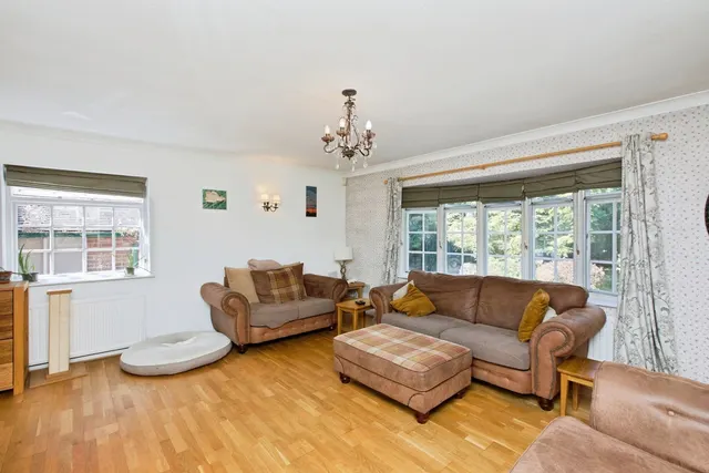 Ashby Road, Burton-on-Trent, DE15, photo 2