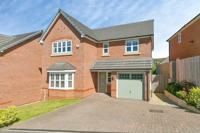 Gernant, Old Colwyn, LL29, photo 1