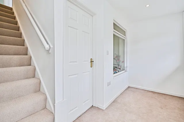 Barmouth Close, Willenhall, WV12, photo 2