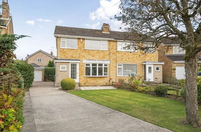 Wayside Walk, Harrogate, HG2, photo 1