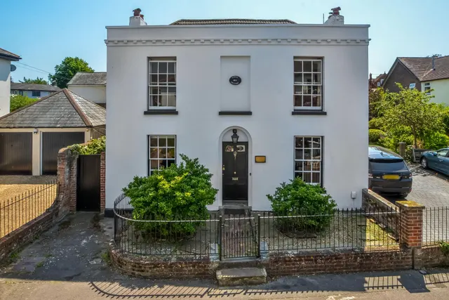 Alverstoke, Hampshire, photo 1