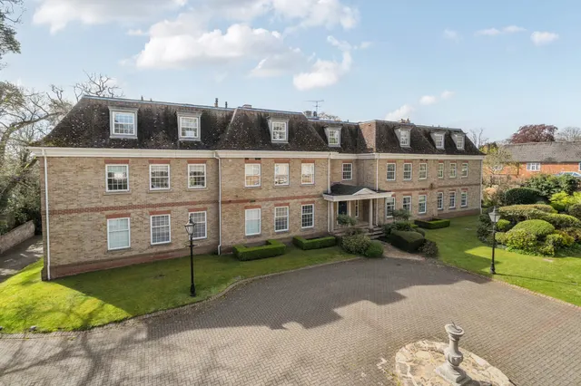 London Road, Ascot, SL5, photo 1