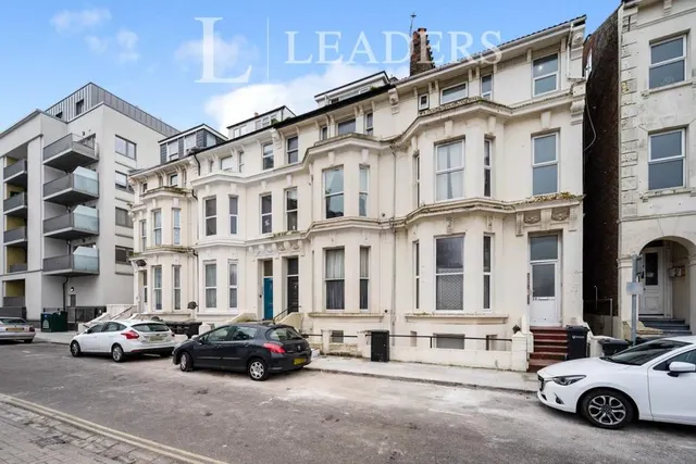 Alhambra Road, Southsea, PO4, photo 2
