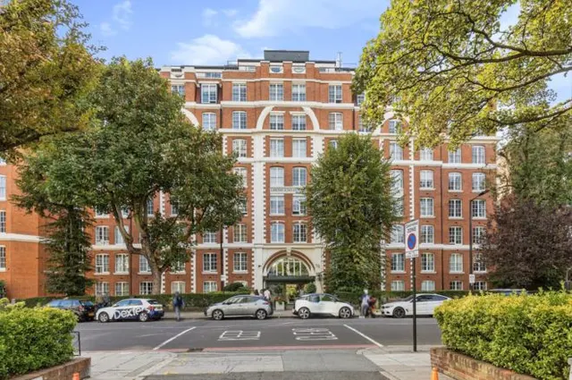 Grove End Road, London, photo 1