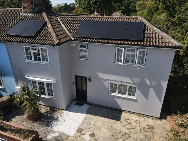 3 bedroom house — Kelvedon Road, Wickham Bishops, Witham, CM8 3NA