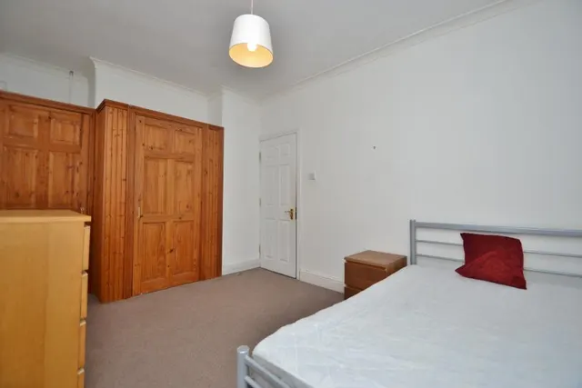 Methley Mount, Chapel Allerton, LS7, photo 1